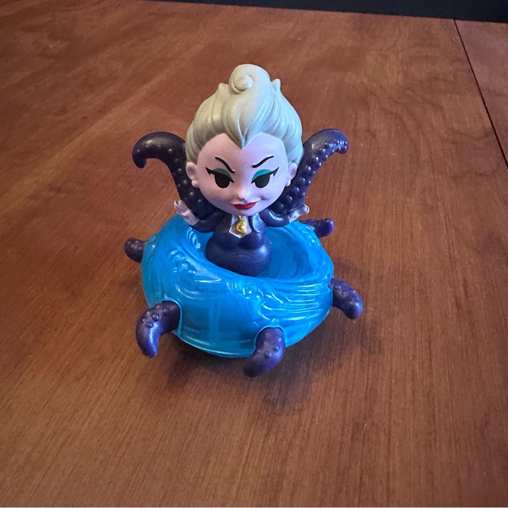 The Little mermaid, Ursula, figurine
